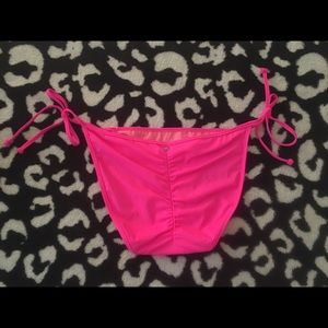 NWT “PINk” VS string bikini bottoms